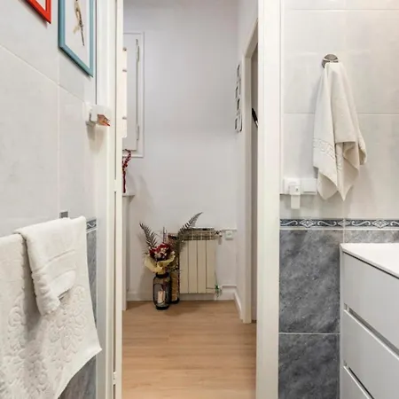Apartment Quiet Love